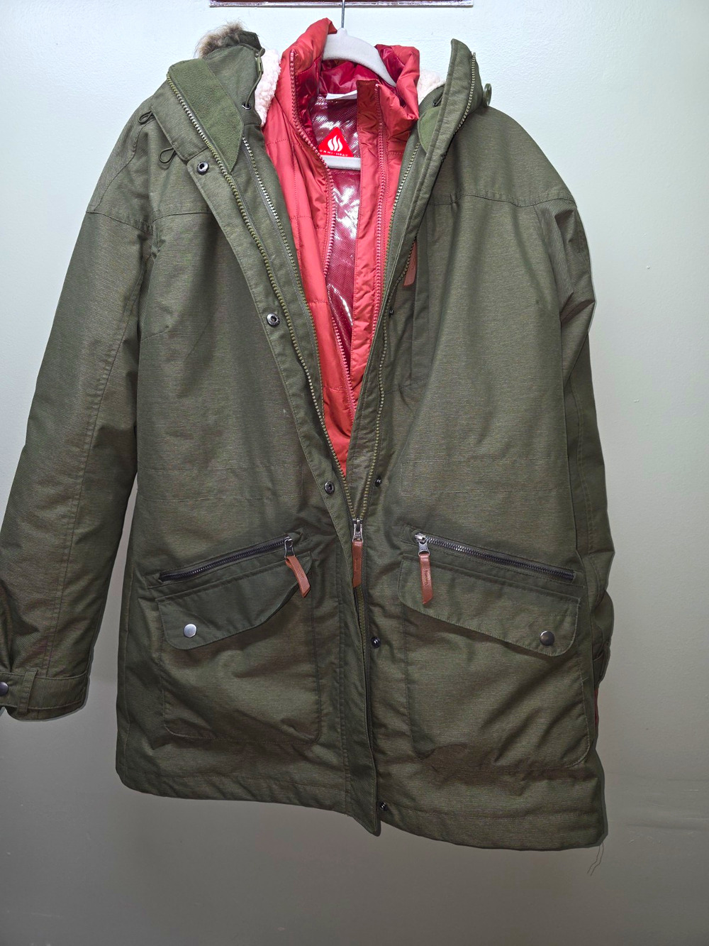 Columbia Omni-Heat Interchange Women’s Hooded Parka Faux Fur Trim Green coral L